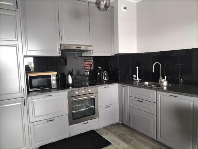 Apartament Przy Aquaparku W Redzie Rahmel Exterior foto
