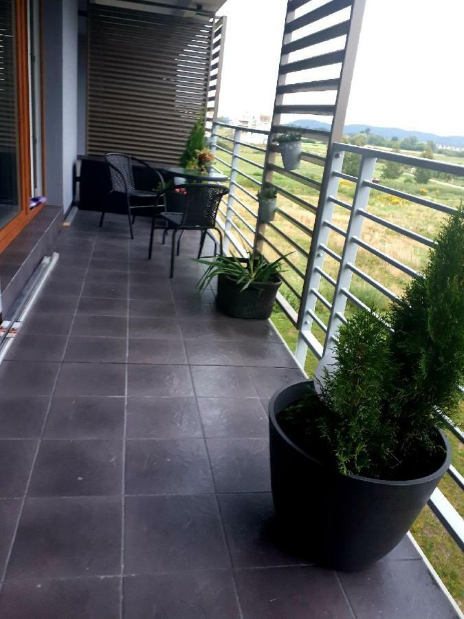Apartament Przy Aquaparku W Redzie Rahmel Exterior foto