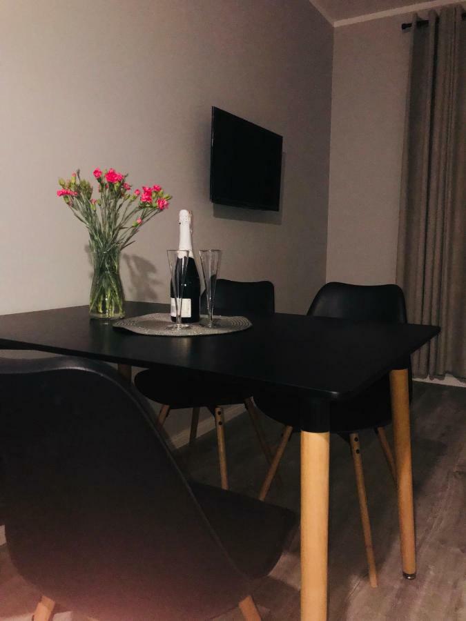 Apartament Przy Aquaparku W Redzie Rahmel Exterior foto